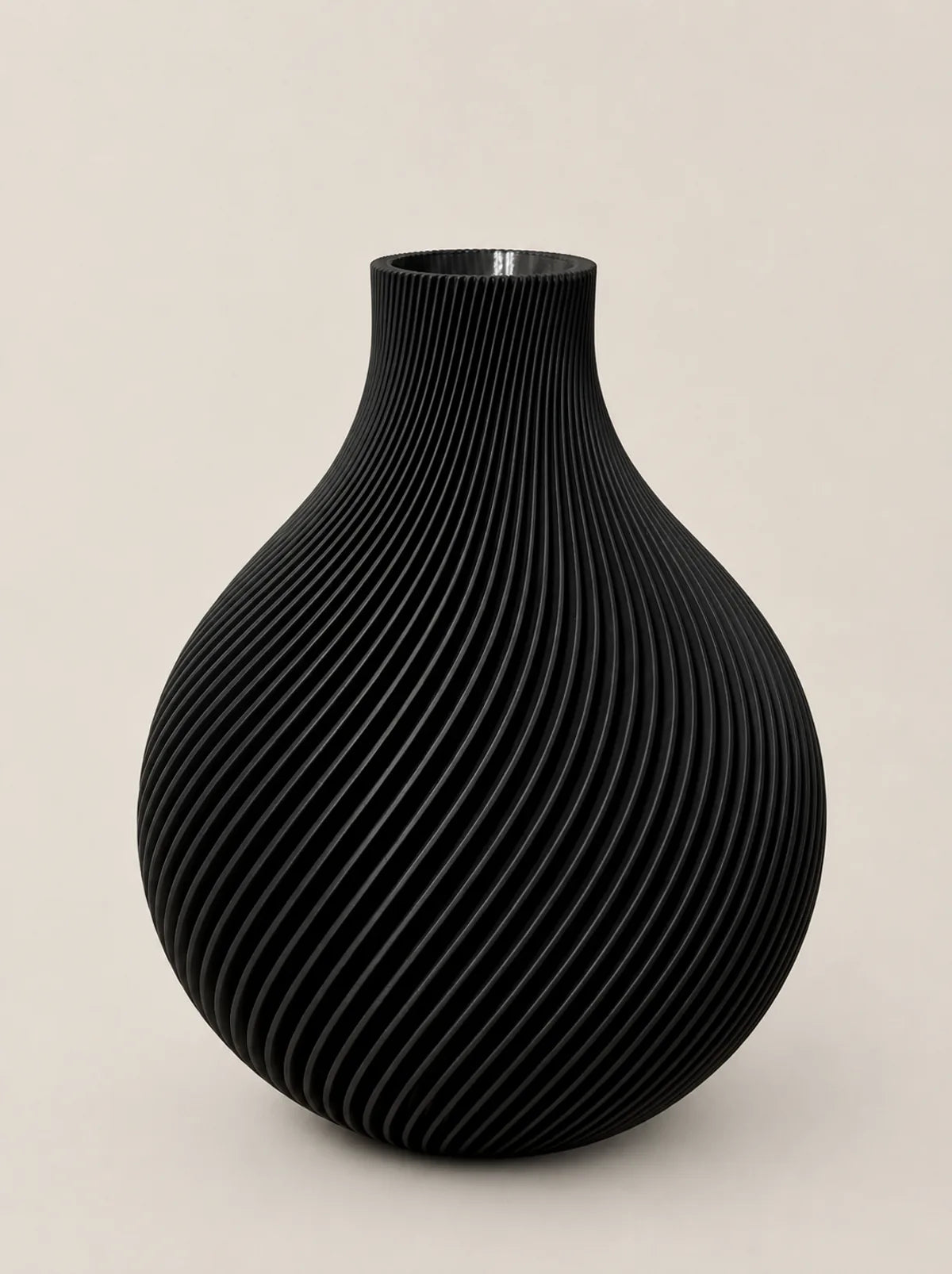 ORB vase in Black