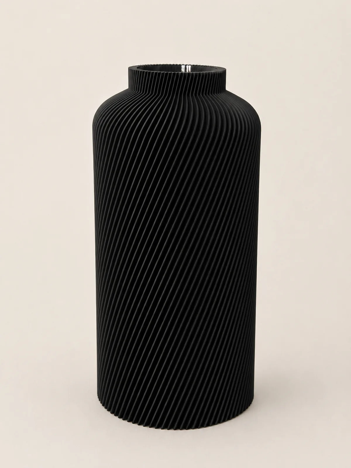 Silo Vase in Black